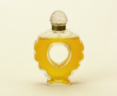 Coeur Joie, clear frosted scent bottle by Lalique for Nina Ricci by Rene Jules Lalique